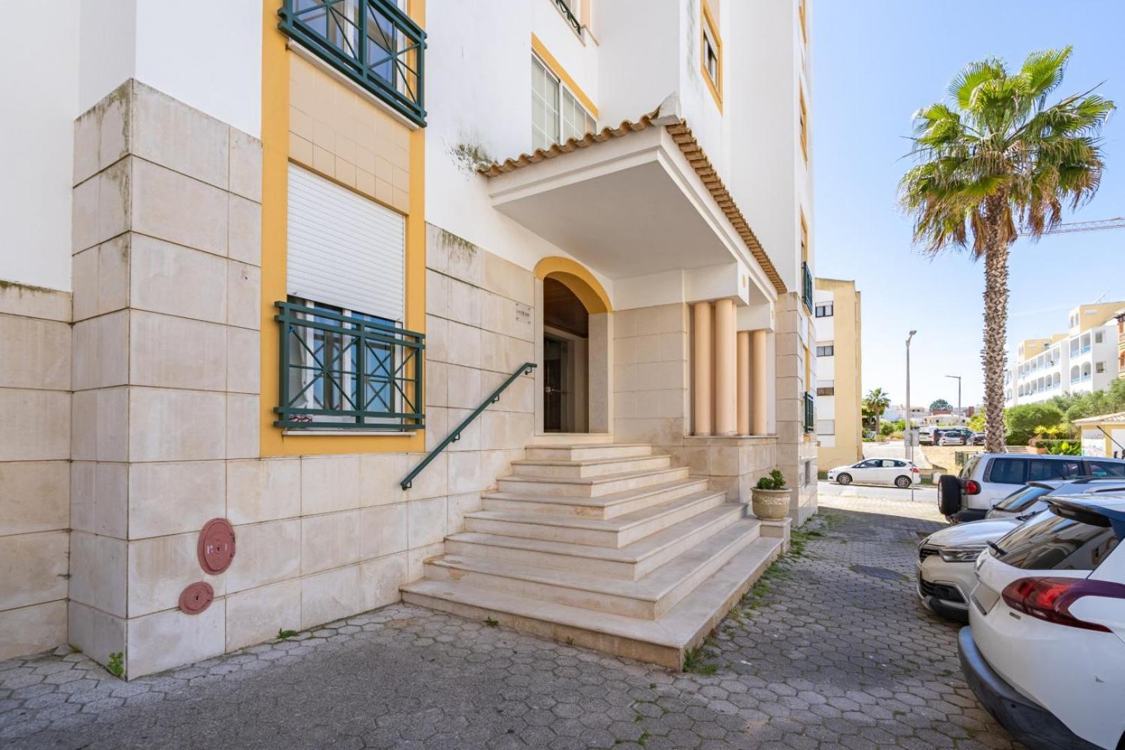 Two Bedroom Apartment - 110M2, Ac, Terrace, Wi-Fi Lagos Exterior foto