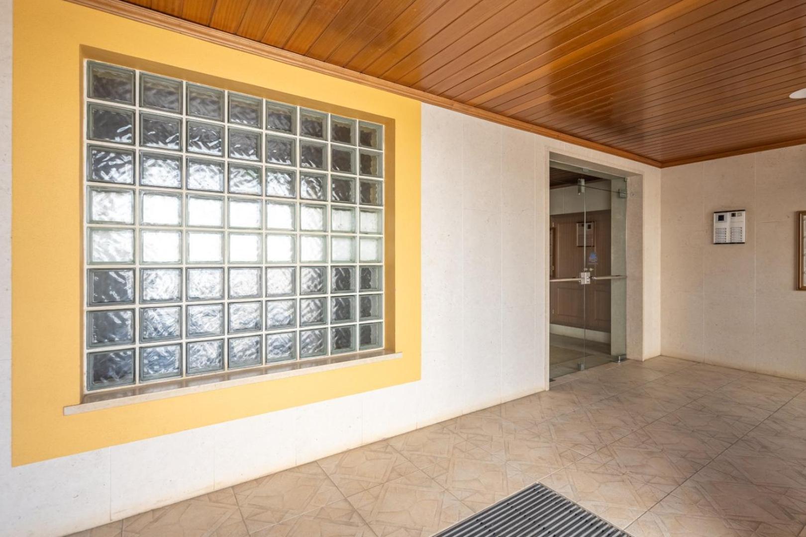Two Bedroom Apartment - 110M2, Ac, Terrace, Wi-Fi Lagos Exterior foto